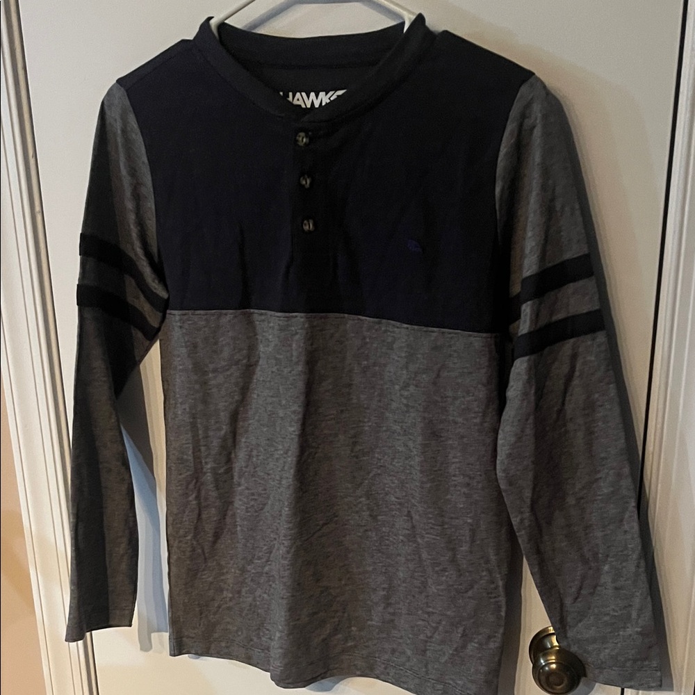 NWT Tony Hawk Gray and Black Long Sleeve Shirt
